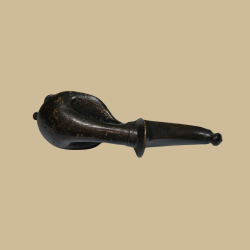 romain brooch