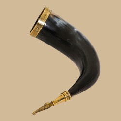 Corne à boire gravée avec Valknut