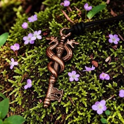 Pendentif clé en bronze Dragon Guardian à cire perdue